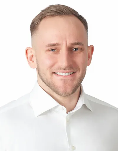 Portrait von Dénes Kövi
